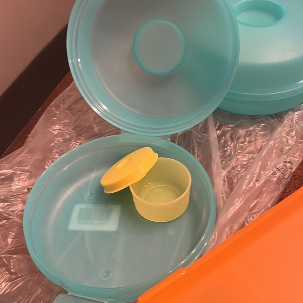 New Tupperware lunch essentials - Picture 3 of 8